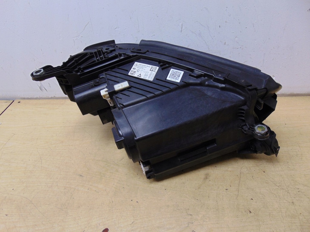 фото №8, Лампа левая перед mercedes w213 a2139068309 europa