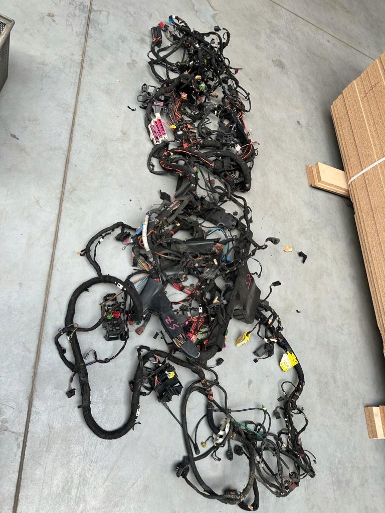 фото №5, Электропроводка салона комплектная audi 4g0 s7 4,0 tfsi