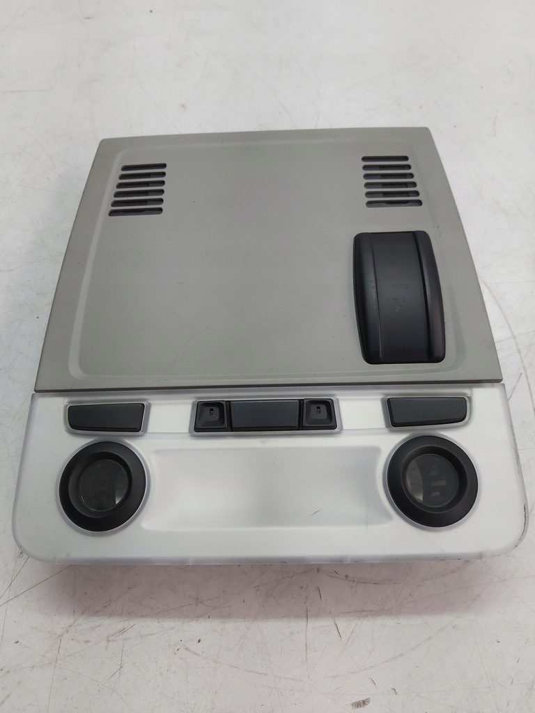 фото №1, Bmw e90 e91 лампа стельовий освітлення салону 6936148