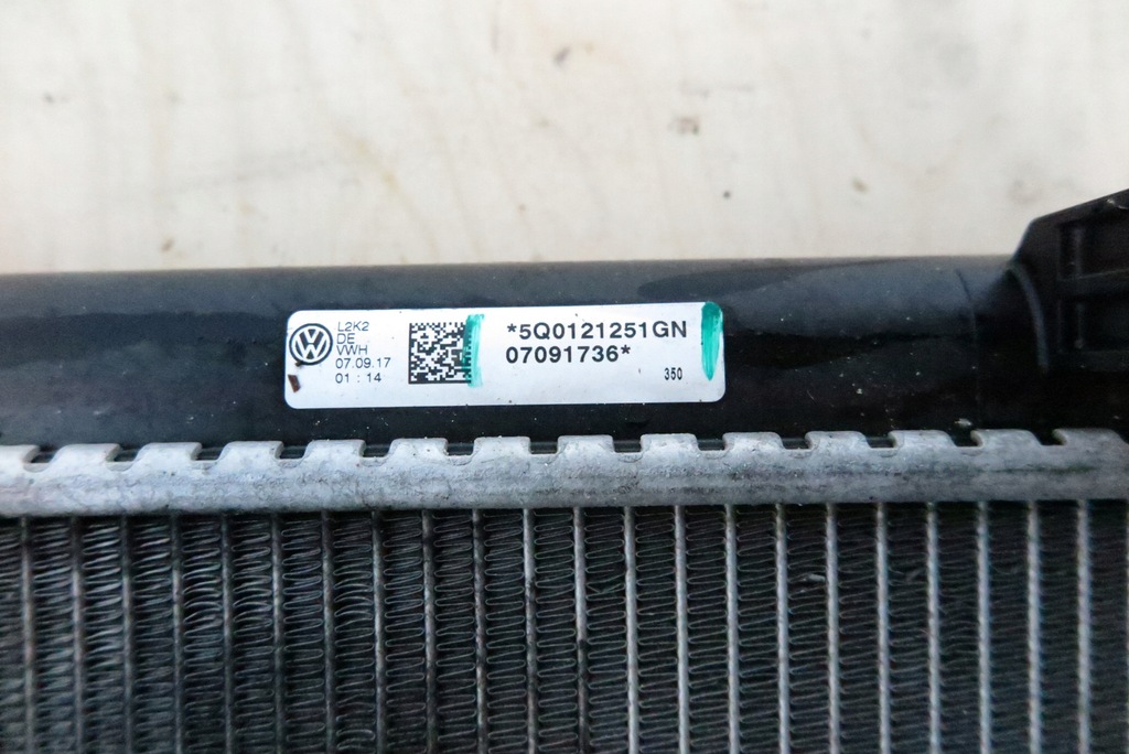 фото №5, Vw golf vii 2.0 tfsi радіатор wody 5q0121251gn