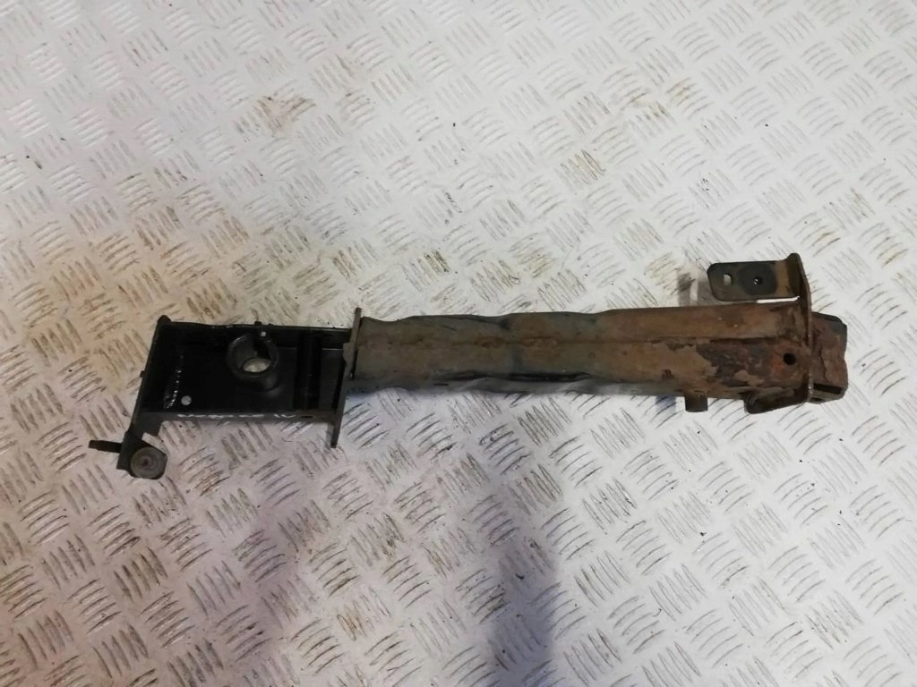 фото №4, Зона деформации правая кронштейн renault megane iv