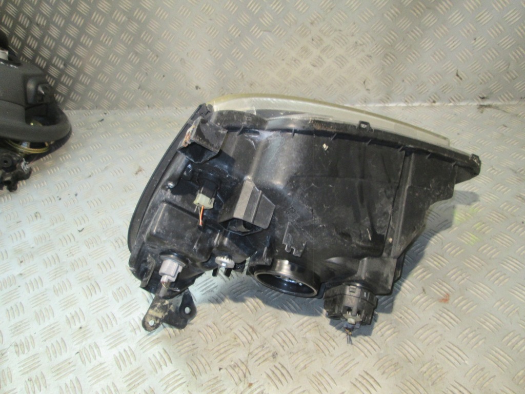 фото №6, Лампа правая фара правый перед suzuki liana hb lift 04-