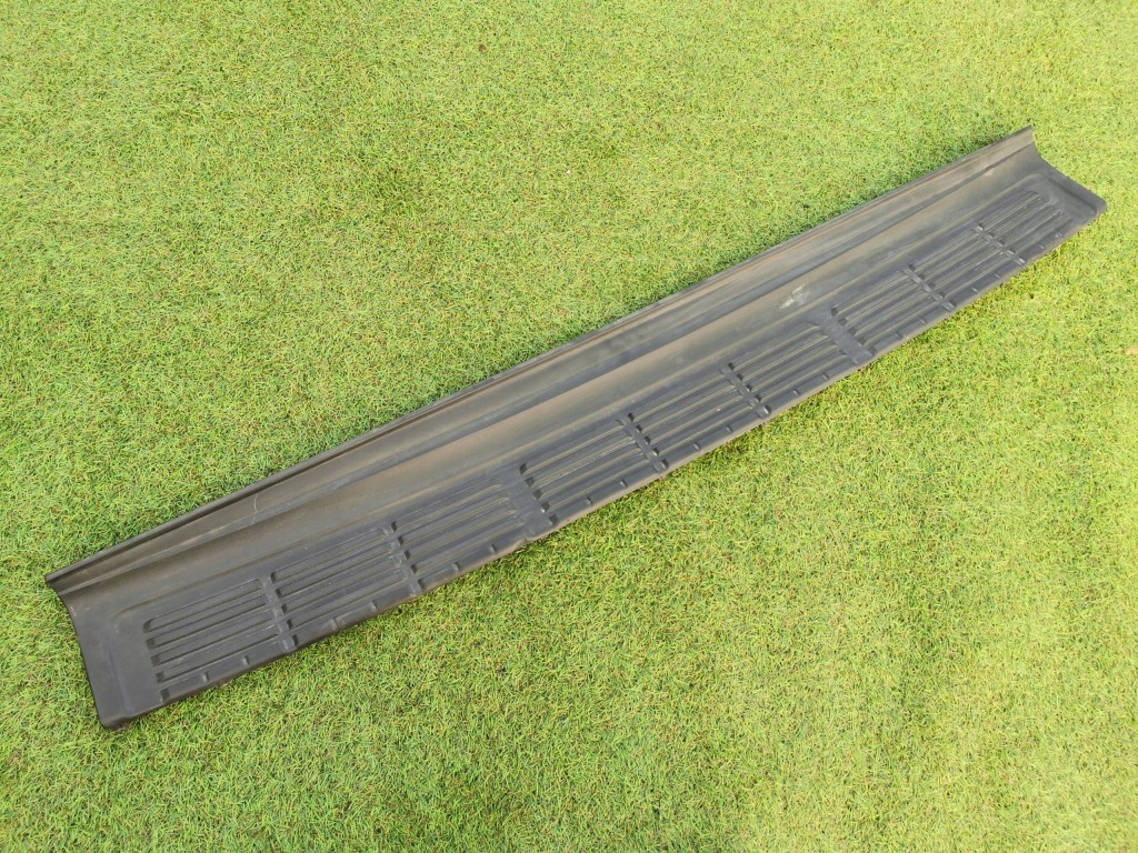 фото №1, Toyota land cruiser v8 j200 молдинг бампера задняя