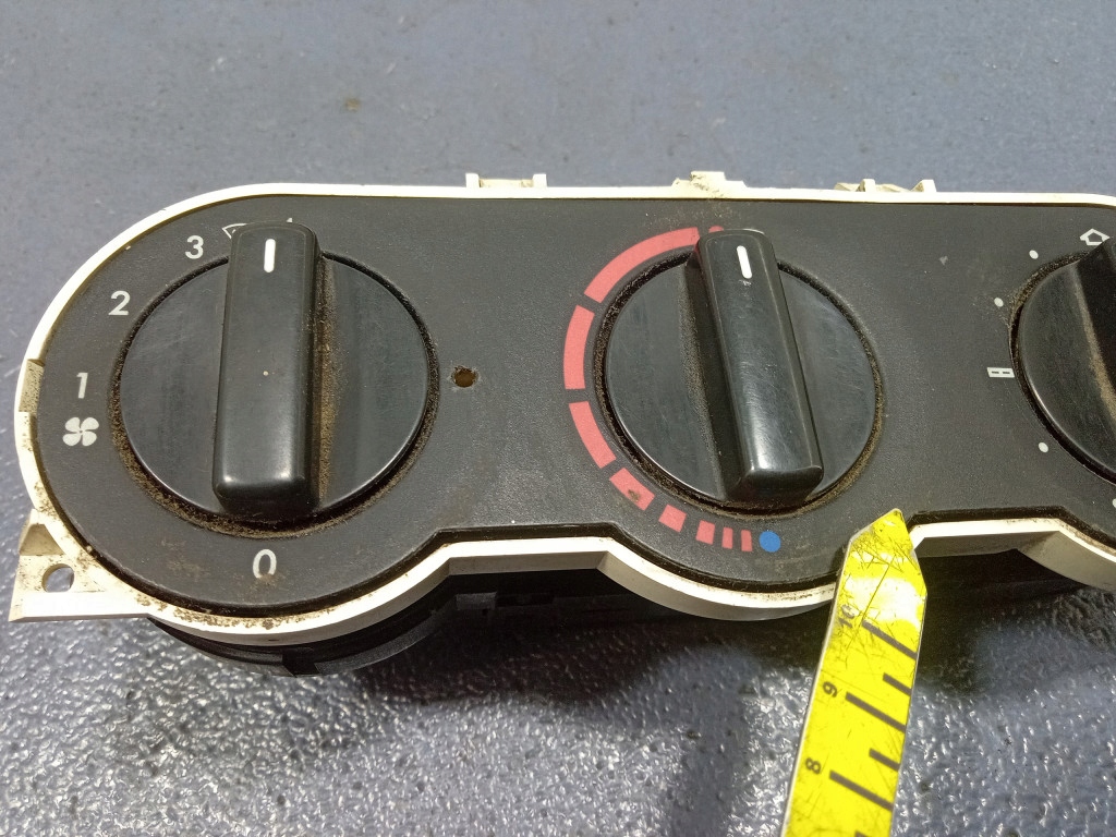 фото №9, Mercedes vito w638 панель переключатель кондиционера обдув 133525d