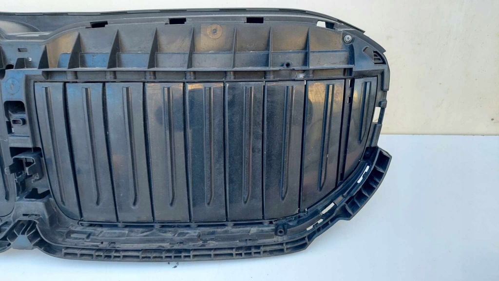 фото №5, Bmw 7 g11 g12 lci lift жалюзі pod решітка радіатора / решітки радіатора верхній 1946