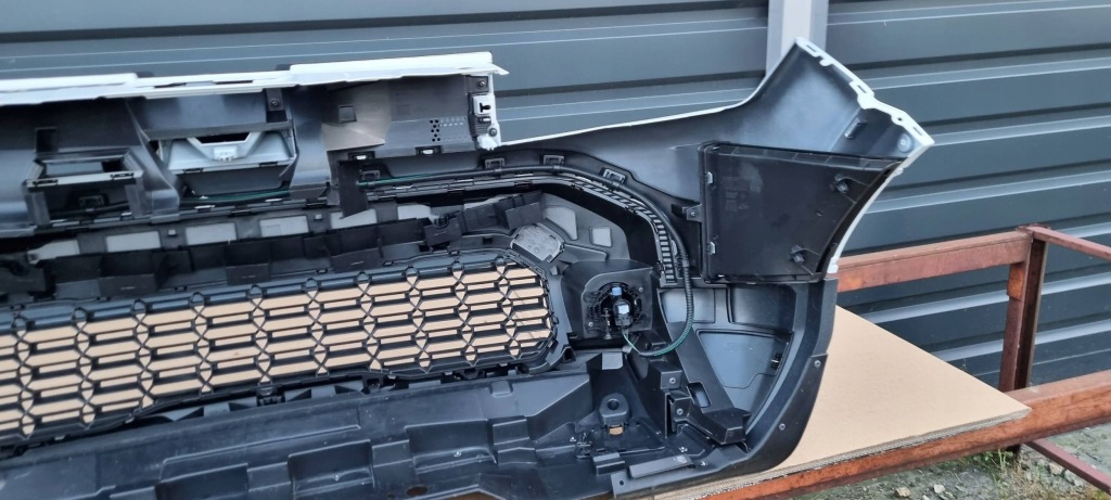 Dacia duster iii 2024- бампер перед оригинал c229 с Разборки