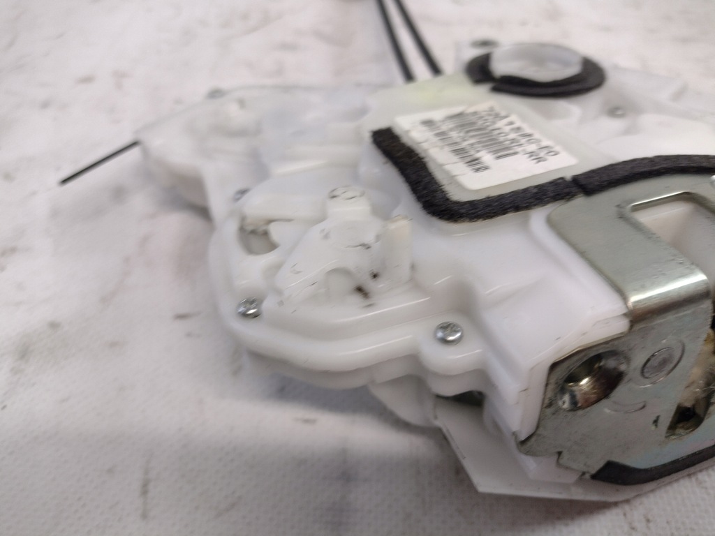 фото №8, Замок двері правий задня honda civic viii 8 hb ufo 5d 72611-smg-e0