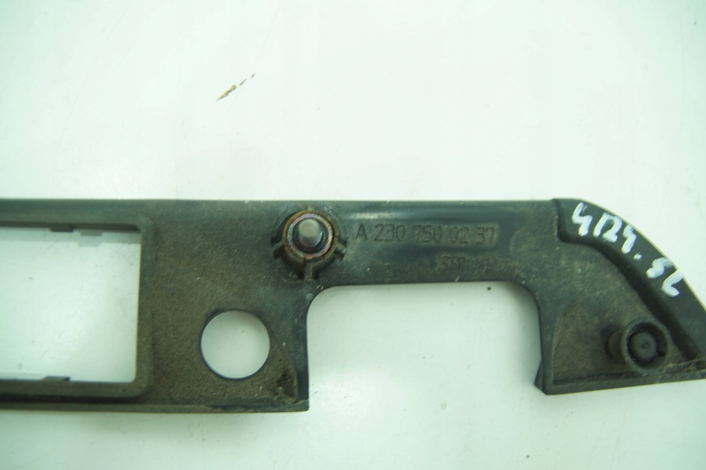 фото №3, Защита замка крышки a2307500237 mercedes sl r230 02