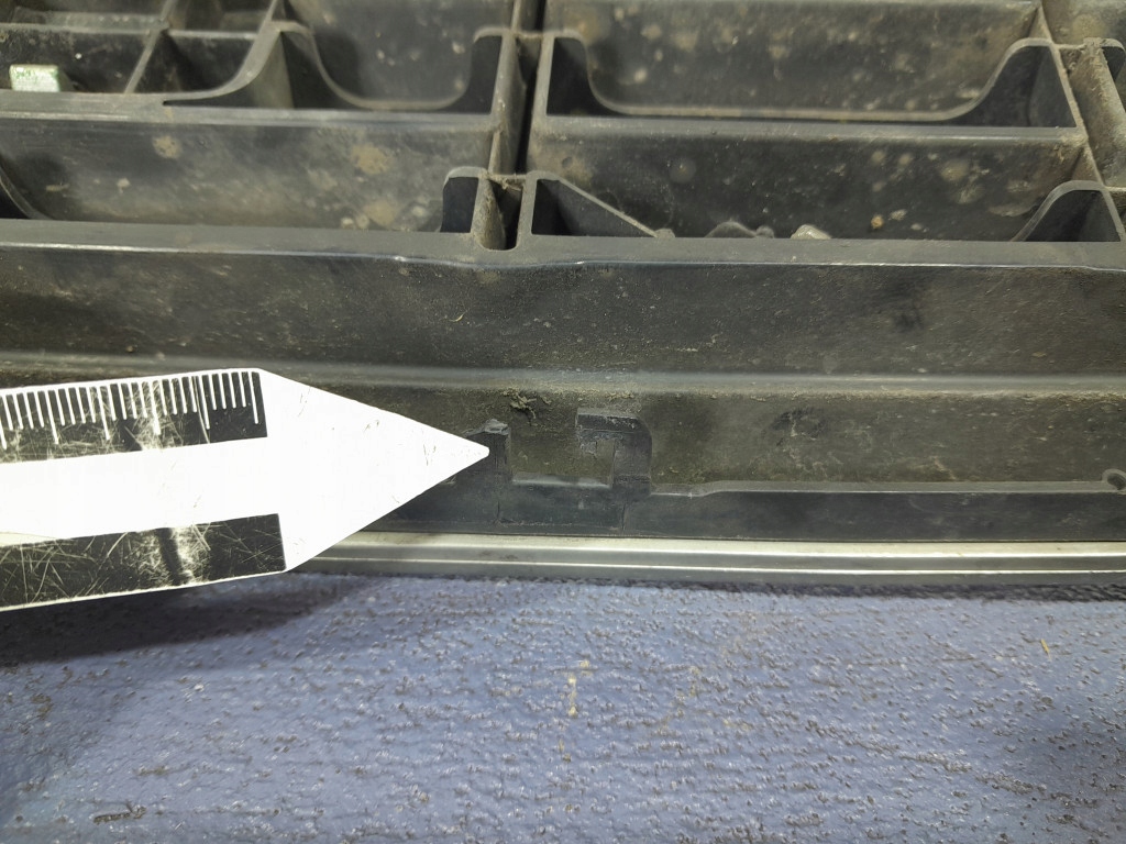 фото №8, Volvo v50 lift s40 ii решітка радіатора решітка радіатора захист радіатора 30744915