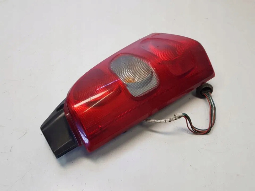 фото №3, Лампа левая задняя левый задняя suzuki wagon r+ ii