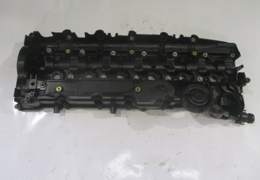Кришка клапанів bmw x3 e83 3.0 d 61029790 7819251 15265812 Зі Шроту
