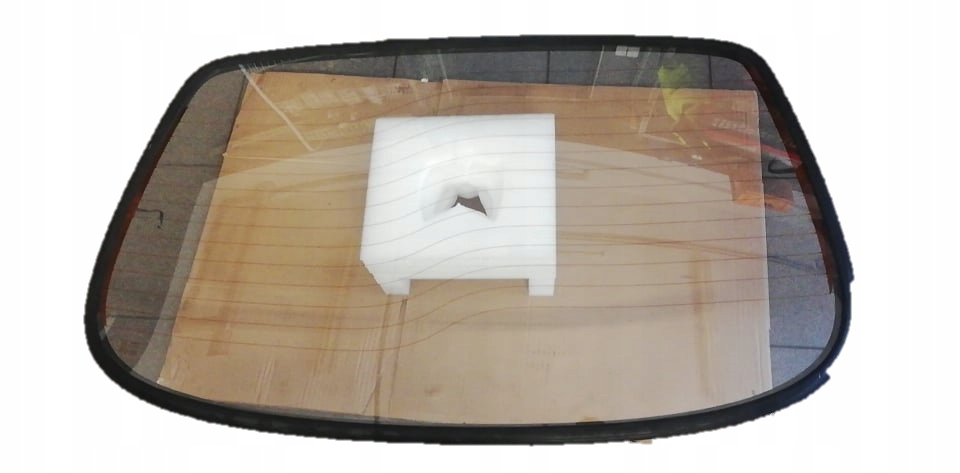 фото №1, Mazda 121 iii 96- скло кришки багажника задня hb org