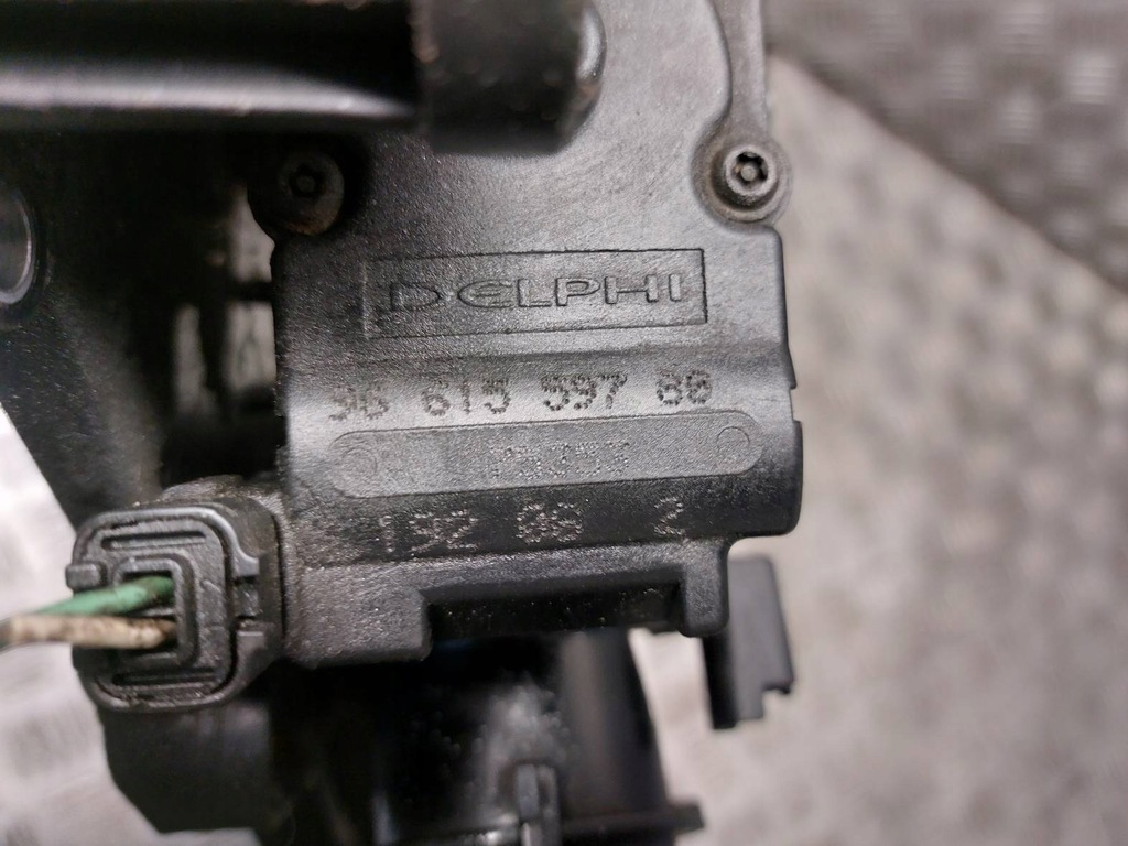 фото №10, Крышка коллектор всасывающий дроссельная заслонка peugeot bipper 1.4 hdi 39055 9661559780