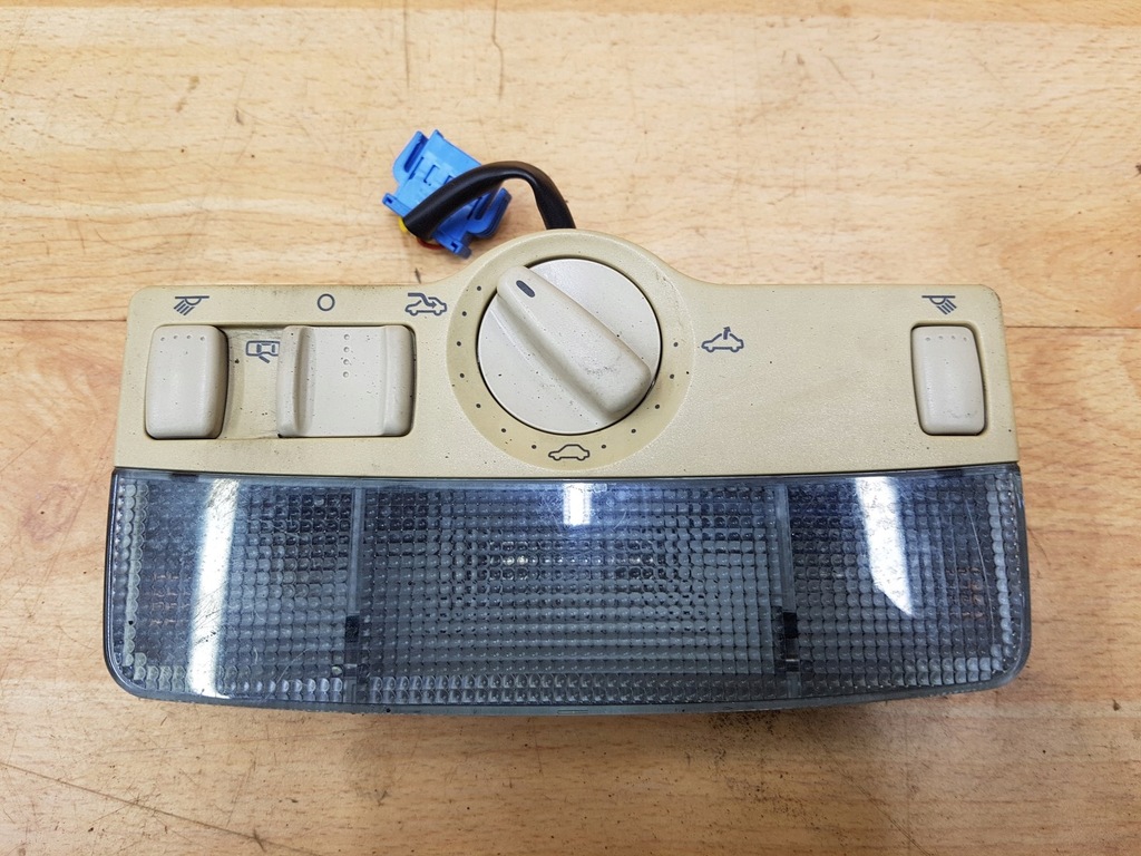 фото №1, Лампа освітлення салону vw passat b5