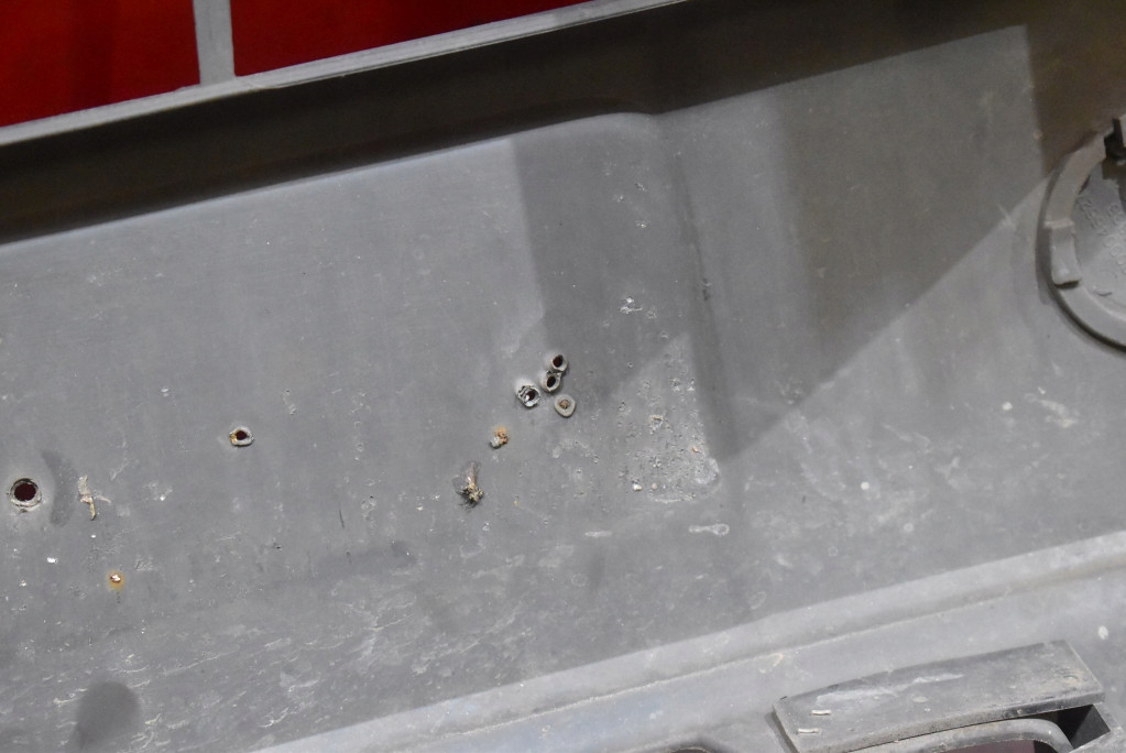 фото №13, Бампер перед передний чёрный opel vivaro 1 i 02-06