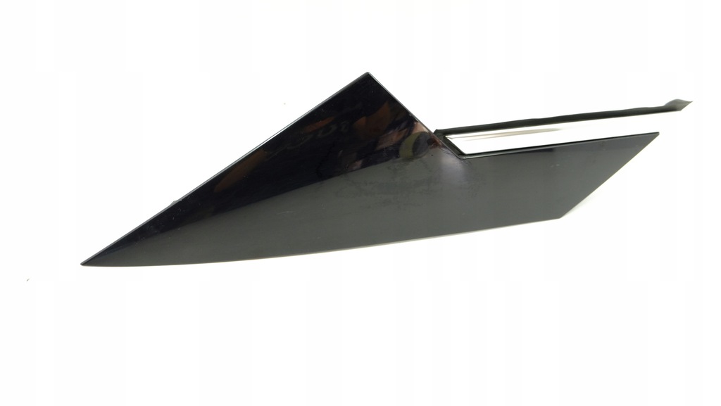 фото №1, Opel astra k молдинг накладка правий задня