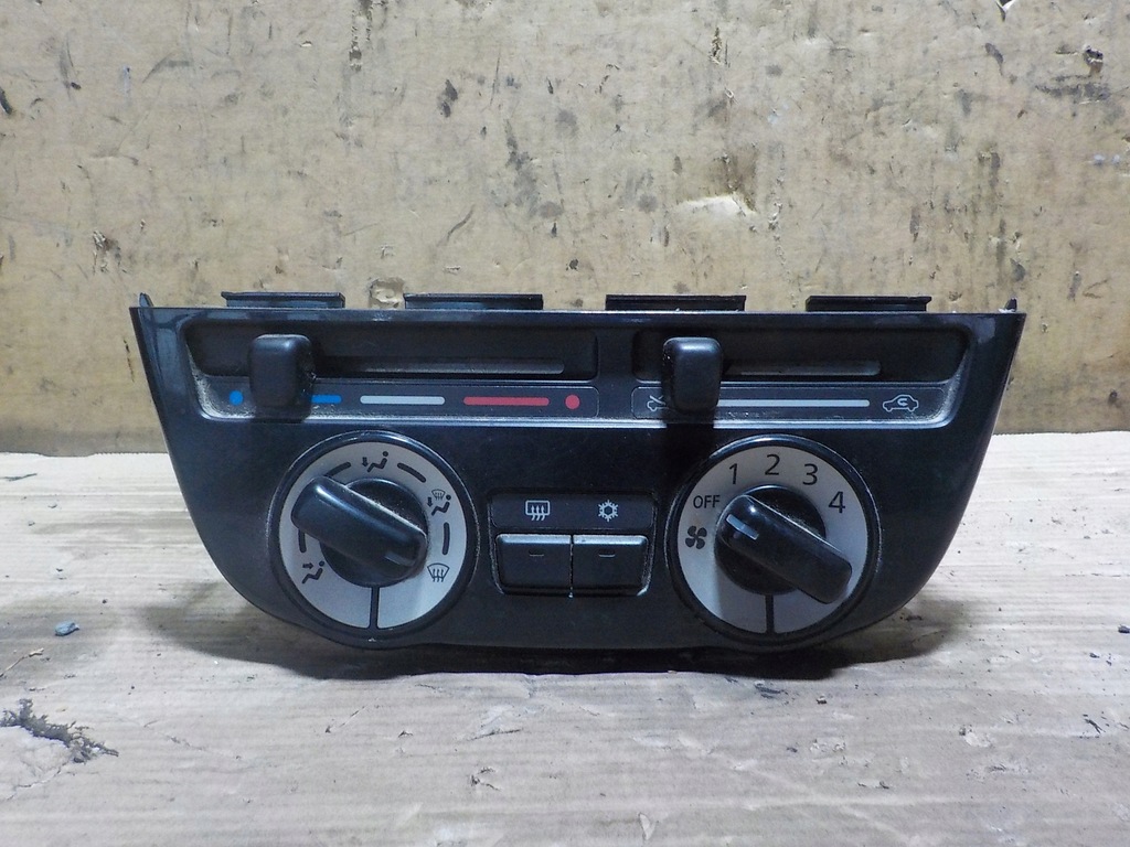 фото №1, Space star 1.0 панель обдув 7820a437