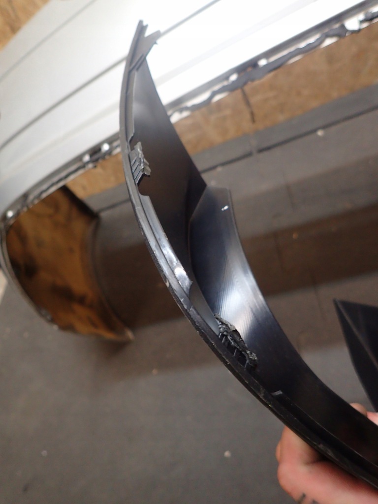 фото №4, Бампер задняя mercedes r klasa w251 amg