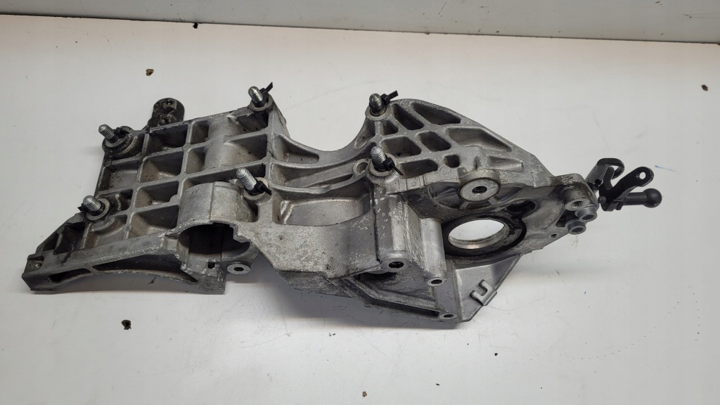 Кронштейн кронштейн генератора vw golf vi 2.0 tdi cba Недорого