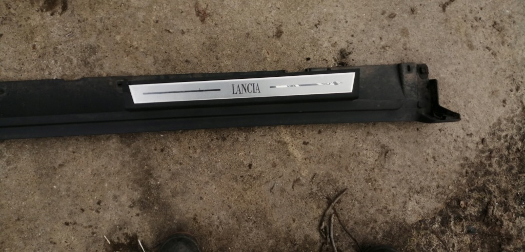 фото №4, Lancia delta iii молдинг порог правая