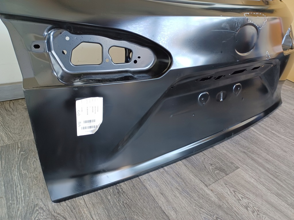 фото №10, Крышка багажника задняя задняя --- toyota corolla cross --- nowa оригинальная