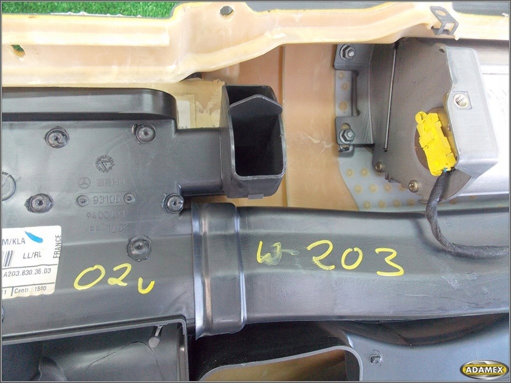 фото №9, Mercedes w203 c-klasa 02r приборная панель rozdzelcza приборная панель