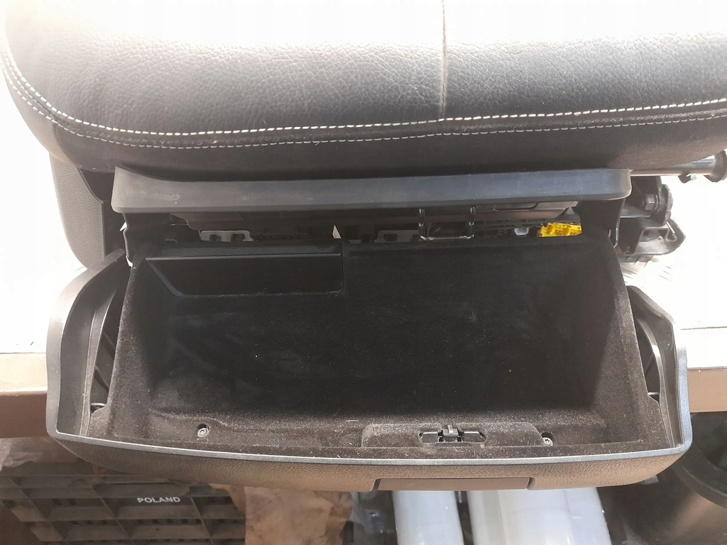 фото №8, Mercedes cls c218 a2189201330 ustaw сиденья, сиденье