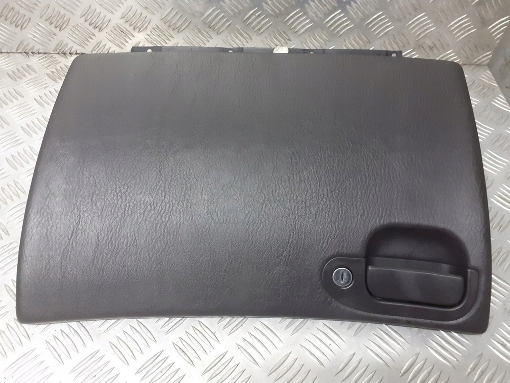 фото №1, Кришка дверцята бардачка chrysler 300m