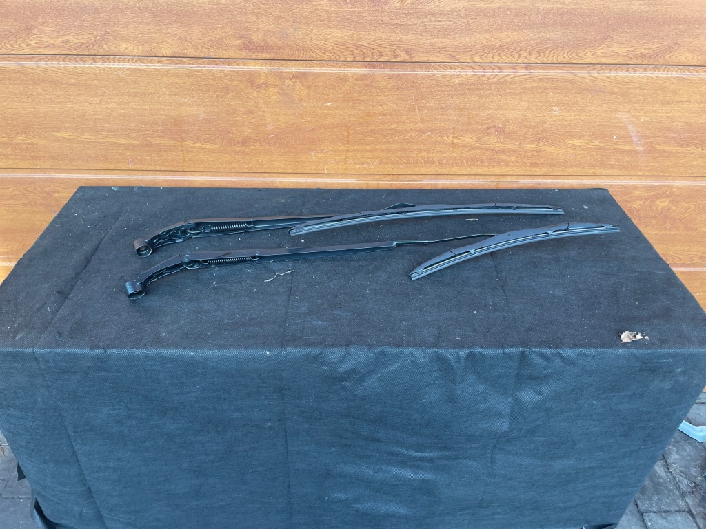 фото №1, Рычаг дворник левая правая toyota yaris cross eu