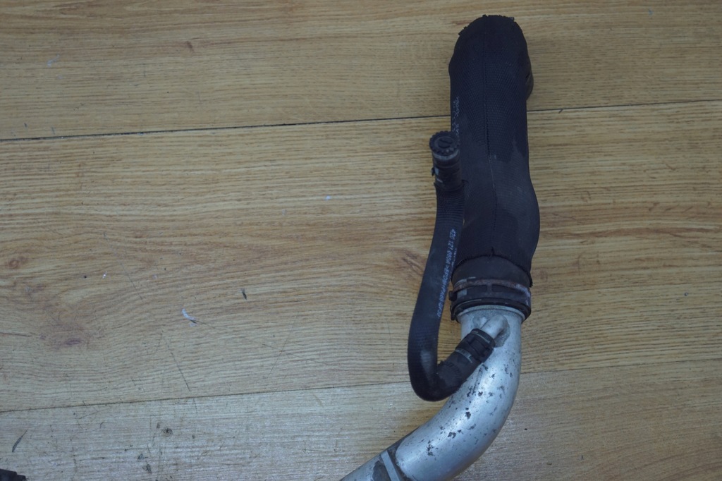 фото №4, Шланг труба wąż wody audi r8 4.2 fsi 420121046c