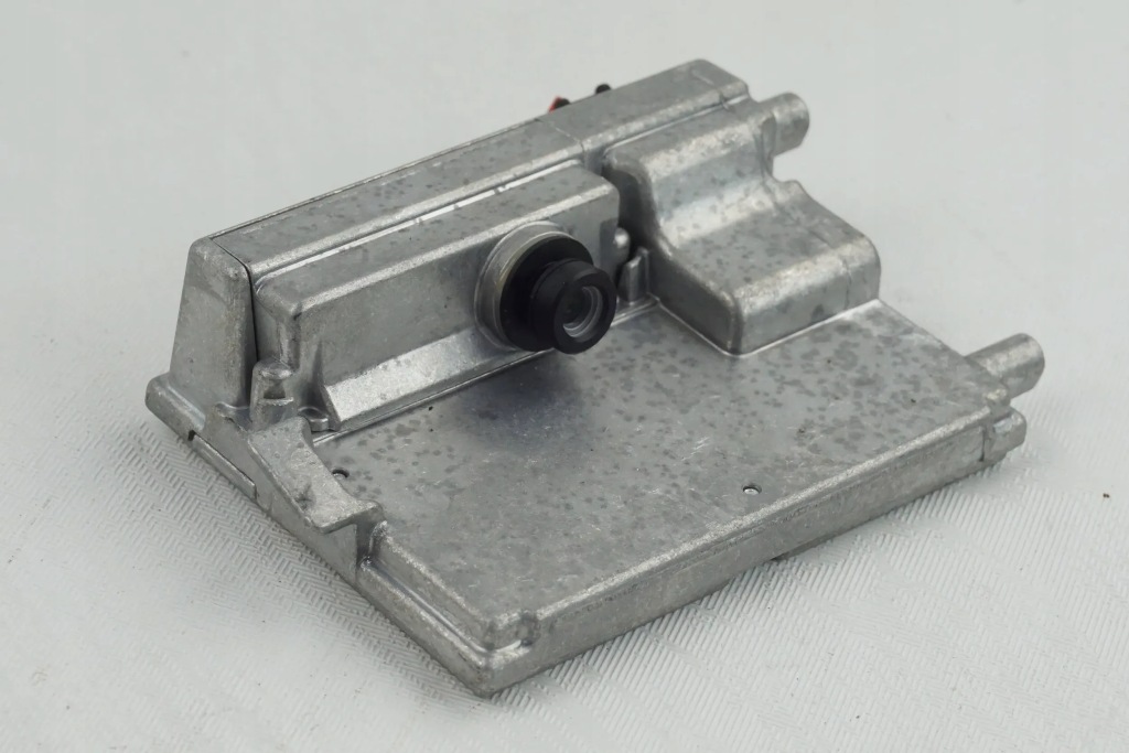 фото №1, Камера ассистент поперечина vw id.3 id.4 1ea980654j