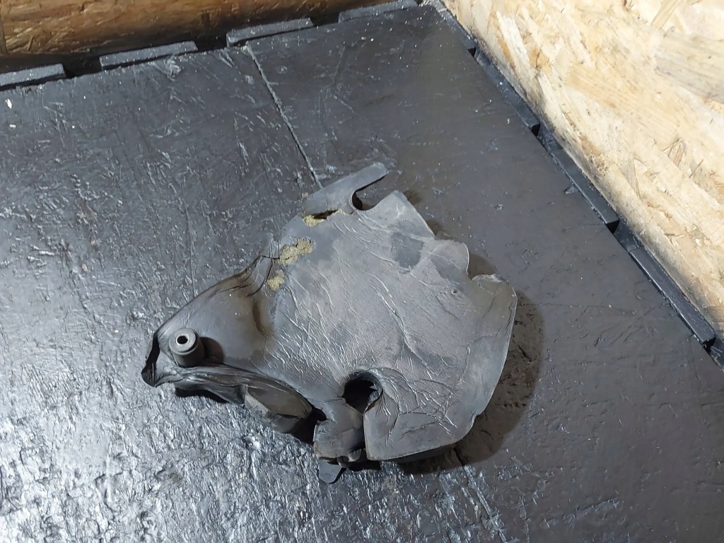 Защита двигателя bmw 3 e46 320d m47d20 136km 2247748 Киев