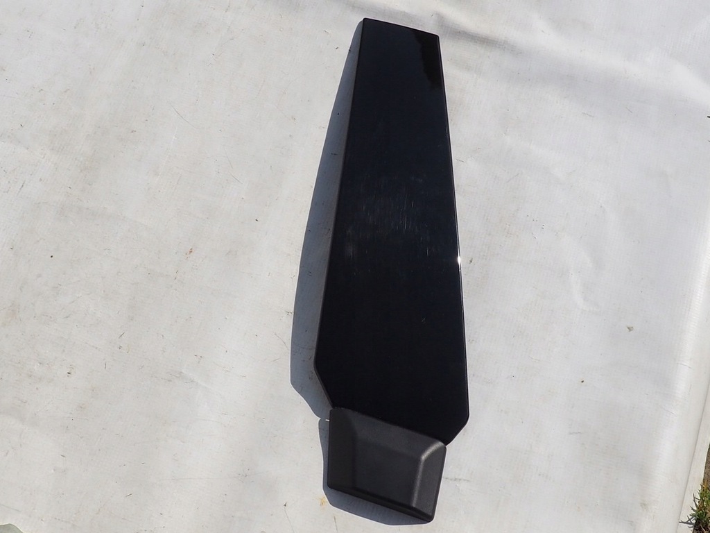 фото №1, Накладка защита стойка 8t8853290 y9b audi a5 sport