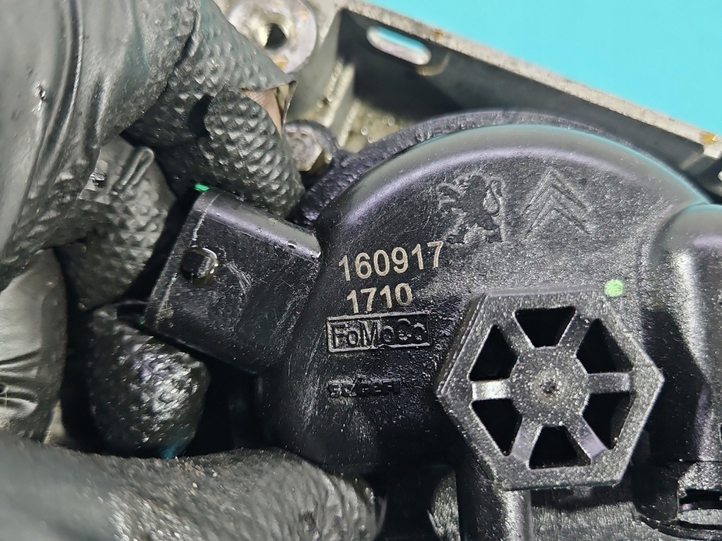 Корпус фильтра топлива peugeot 3008 ii 9604498180 2.0 hdi с Разборки