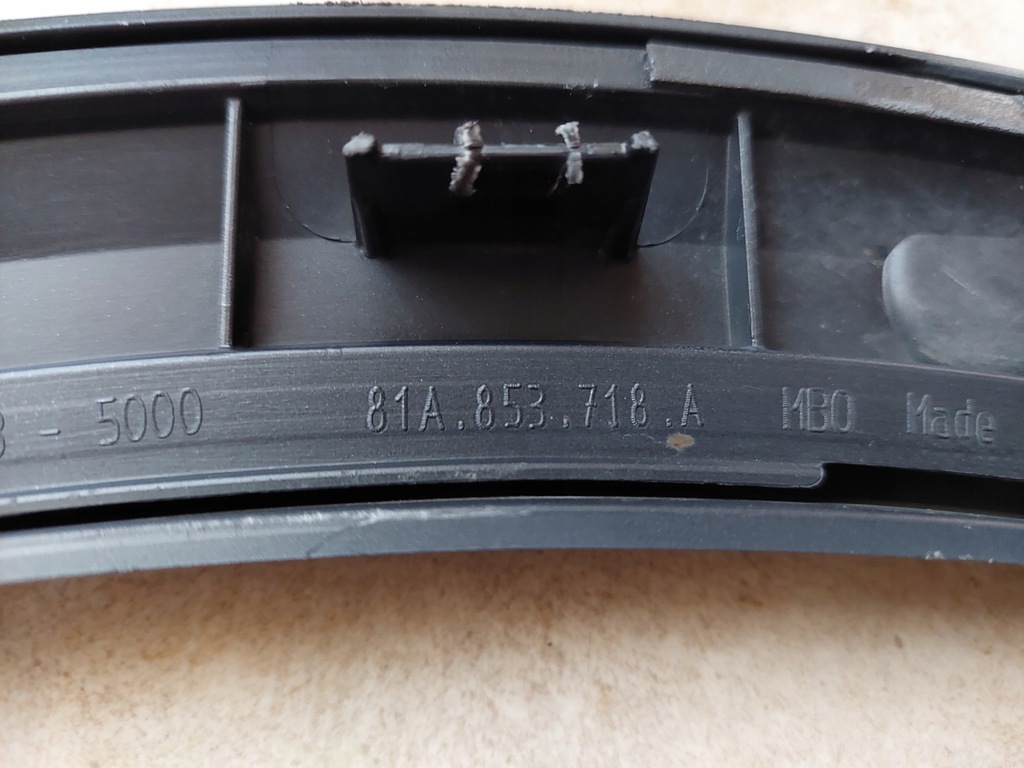 фото №14, Молдинг крыла - правый перед - audi q2 - 81a