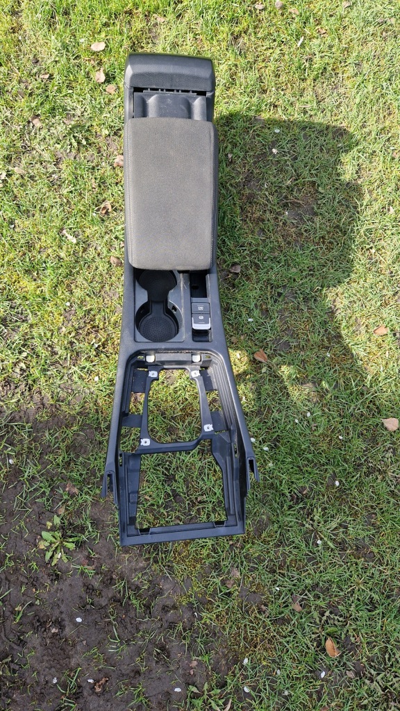 фото №1, Vw passat b8 туннель подлокотник 3g0857100