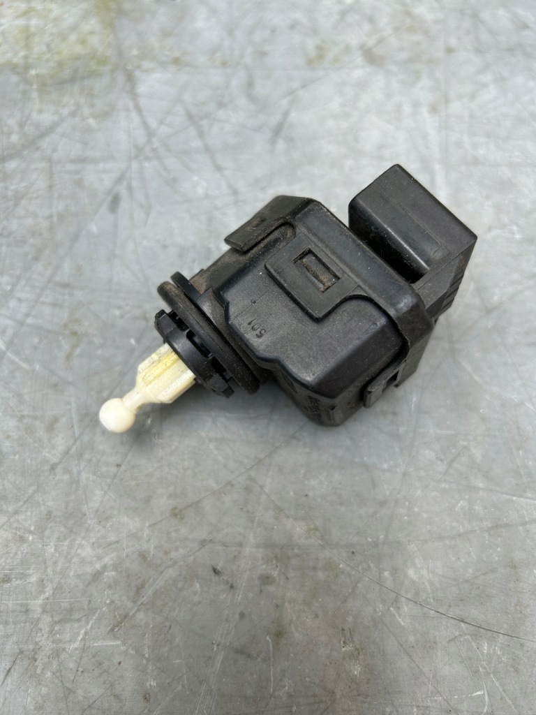 фото №1, Vw audi skoda моторчик регулювання світла