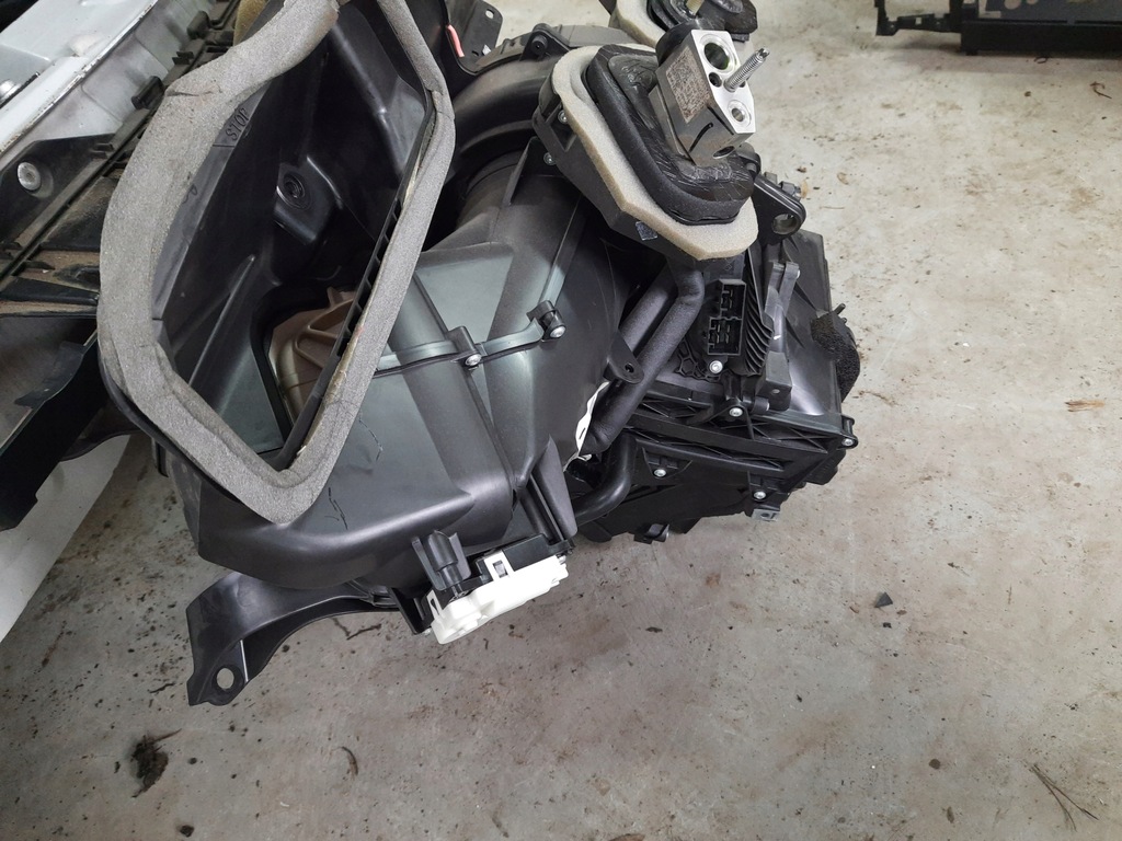 фото №6, Ford b-max 1.5tdci отопитель климатроник kpl.