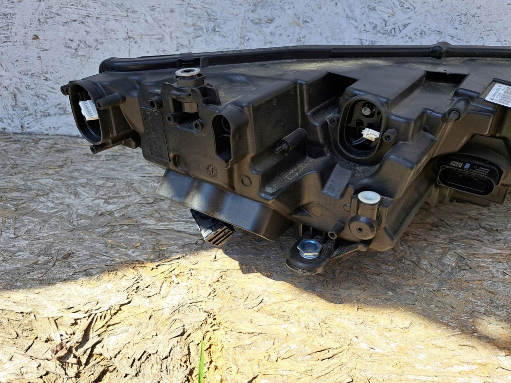 Skoda octavia 4 5e3941015a фара ліва full led Оригінал