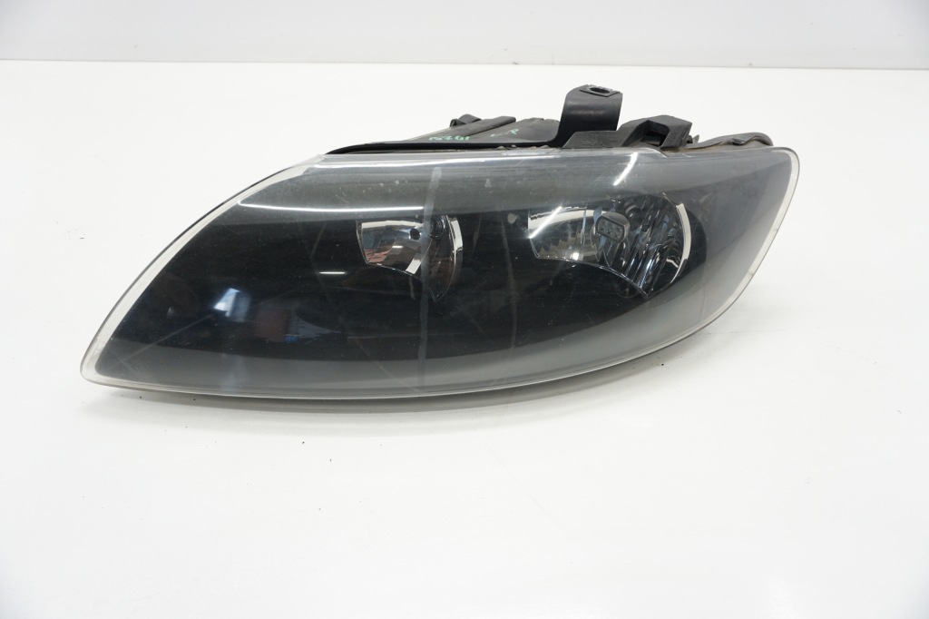 фото №1, Audi q7 4l лампа левый перед uk anglik 4l0941003k