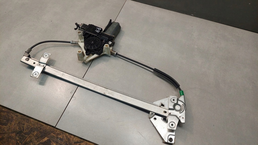 фото №7, Підйомник скло правий перед space star 1.8 fl