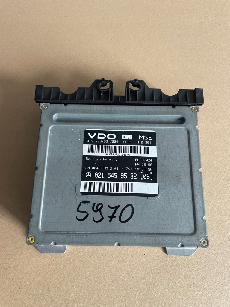 фото №1, Mercedes w170 r170 slk 2,0 блок управления двигателя 0215459532