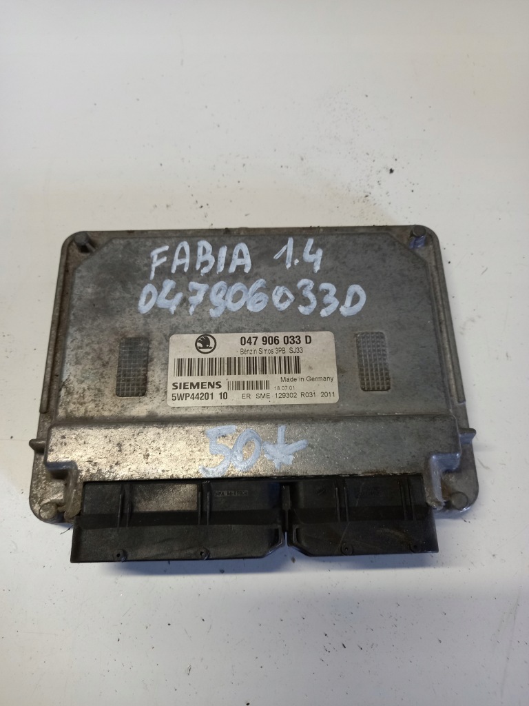 фото №1, Блок керування бортовий комп'ютер skoda fabia 1.4 b 047906033d