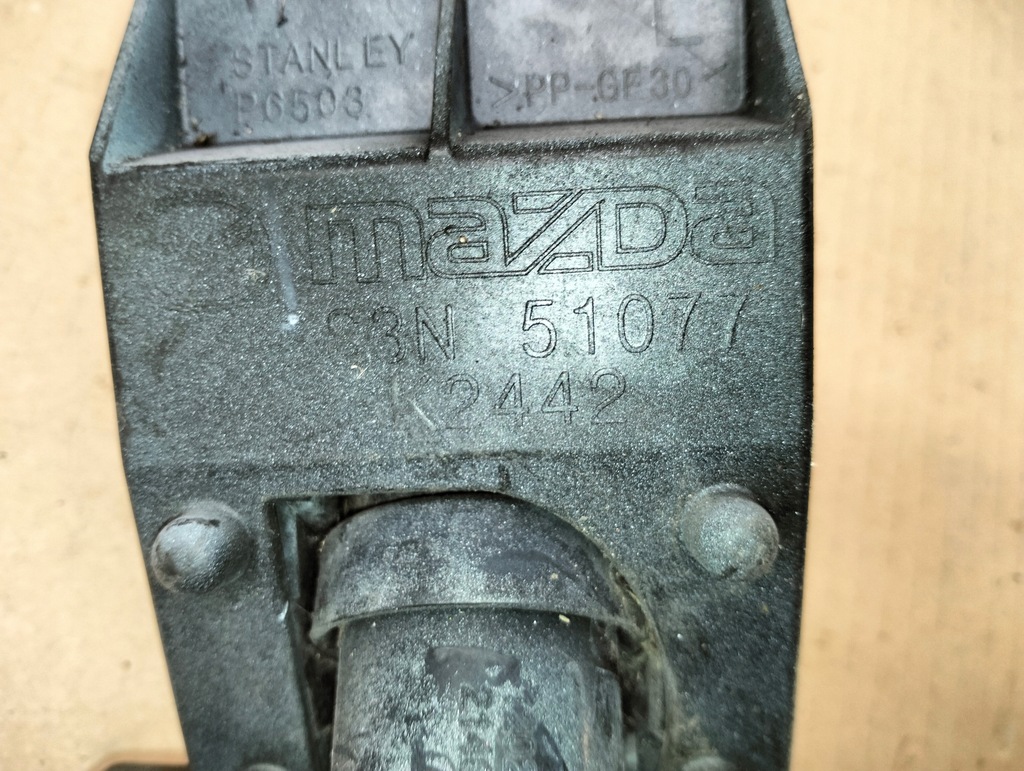 фото №7, Омыватель + заглушка лампы левый перед mazda 3 bk lift sport hb lata 06-09