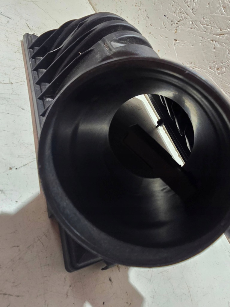 Корпус фільтра повітря bmw 1 f40 gora plus витратомір Недорого