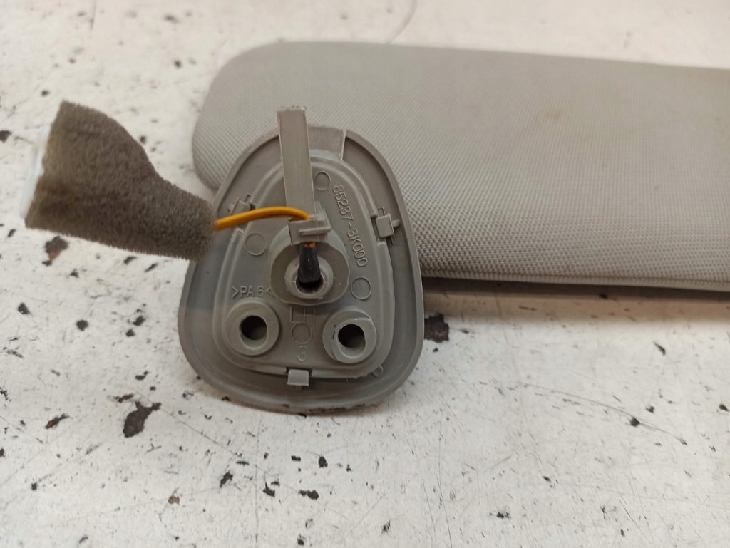 фото №10, Hyundai sonata v 2.4 защита козырёк солнцезащитная левая 852013k621qd