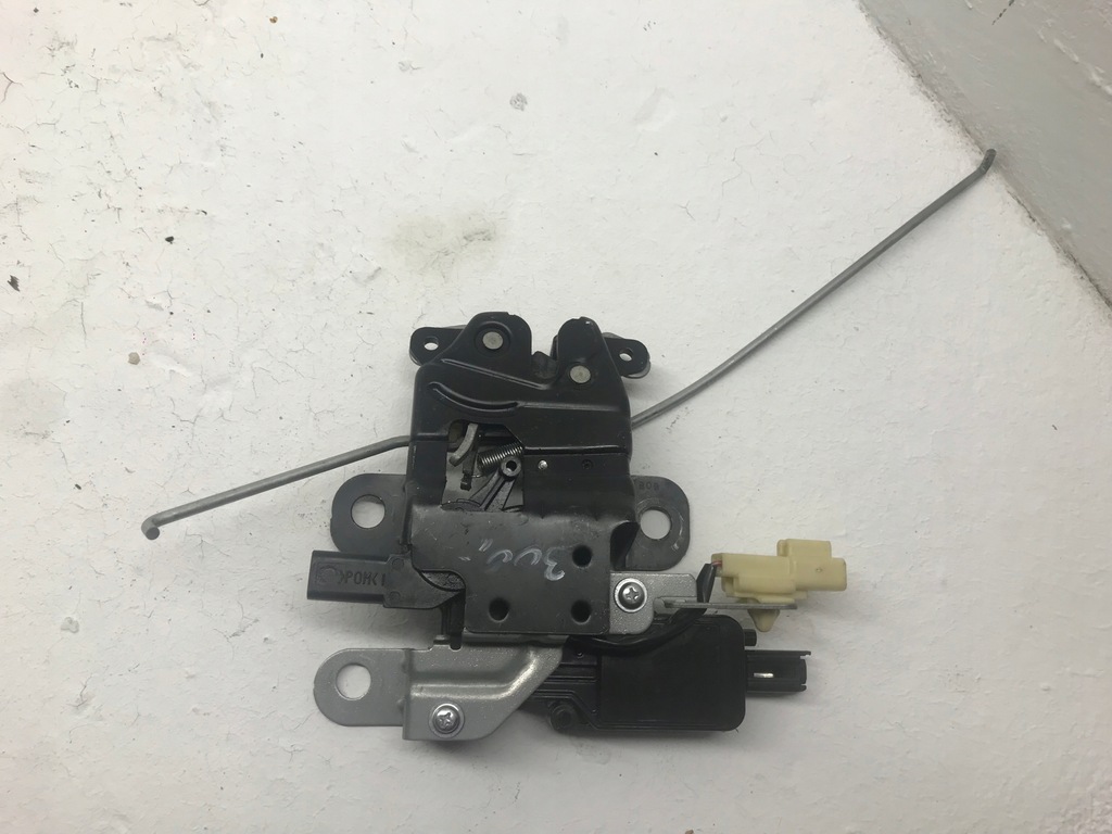 фото №1, Ford mustang iv замок крышки багажника задняя