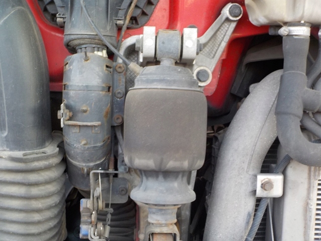 фото №2, Scania r подушка кабіни