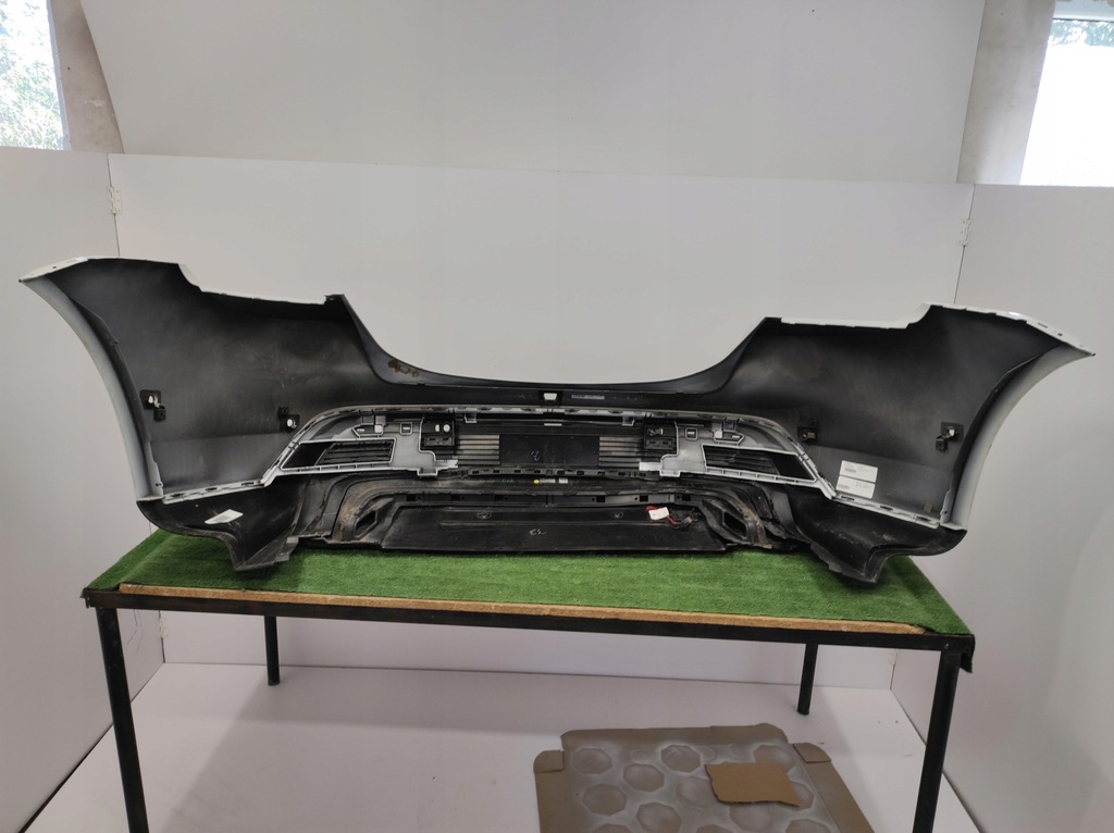 фото №15, Бампер задняя porsche taycan карбон 9j1807521a 9j1962253b + датчик открывания