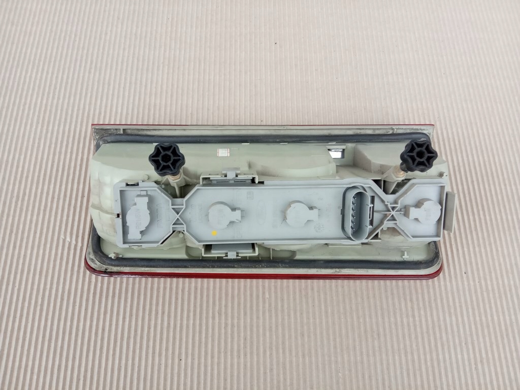 фото №8, Ford tourneo transit connect 03-06 лампа правый задняя